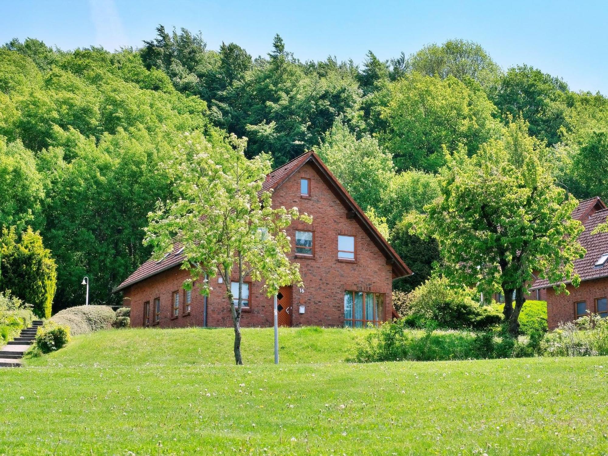 Natur-Ferienpark Nieheim Екстериор снимка